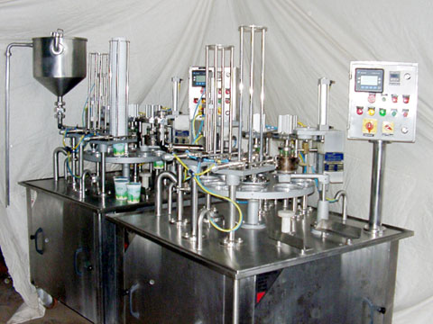 AUTOMATIC CURD FILLING MACHINE